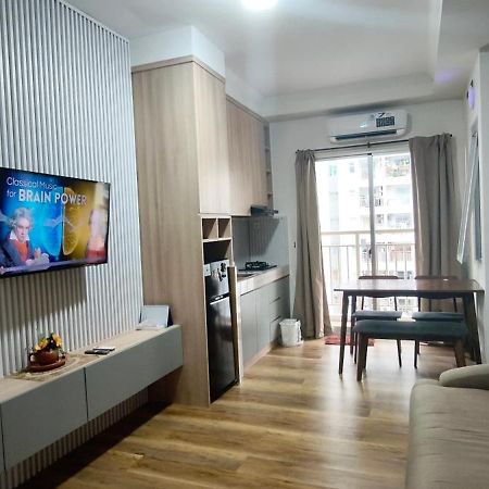Classy! 2Br Apartment - Modern Comfort In West Jakarta Cbd Kültér fotó